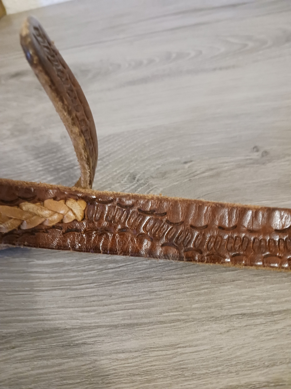 Handcrafted Brown Braided Leather Women’s Belt Wood Buckle 35" long - Picture 2 of 6